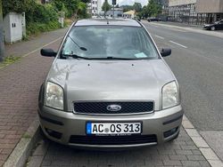 Bronze Gebraucht 2002 Ford Fusion | 2.200 €