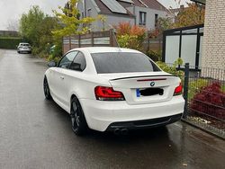 Weiß Gebraucht 2008 BMW 120 Coupé M Sport Coupé | 8.500 € (Guter Preis)