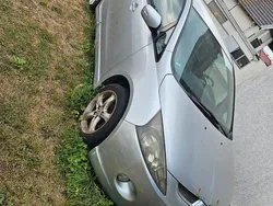 Silber Gebraucht 2004 Mitsubishi Grandis Intense Van / Kleinbus | 2.200 € (Fairer Preis)