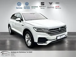 Schwarz Gebraucht 2022 VW Touareg SUV | 42.890 € (Guter Preis)