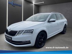 Weiss Gebraucht 2019 Skoda Octavia Style Kombi | 18.980 € (Fairer Preis)