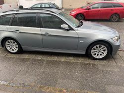 Grau Gebraucht 2006 BMW 320 Kombi | 2.400 € (Teuer)