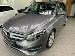 Grau Gebraucht 2016 Mercedes B200 Urban Van / Kleinbus | 17.500 € (Fairer Preis)