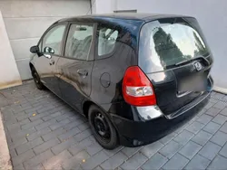 Schwarz Gebraucht 2006 Honda Jazz Kleinwagen | 2.500 € (Etwas zu teuer)
