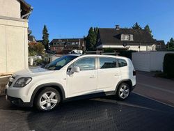 Weiß Gebraucht 2012 Chevrolet Orlando LS Van / Kleinbus | 3.600 € (Teuer)