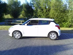 Weiß Gebraucht 2020 Suzuki Swift Club Kleinwagen | 10.000 € (Guter Preis)