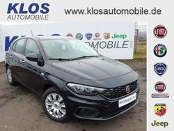 Schwarz metallic Gebraucht 2017 Fiat Tipo Easy Limousine | 12.990 €