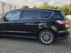 Schwarz Gebraucht 2016 Ford S-MAX Titanium Van / Kleinbus | 13.600 € (Fairer Preis)