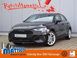 Schwarz (brillantschwarz) Gebraucht 2024 Audi A3 Sportback Basis Limousine | 34.240 € (Etwas zu teuer)