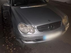Silber Gebraucht 2005 Mercedes C200 Coupé | 1.500 €