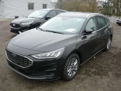 Obsidianschwarz metallic Neu 2024 Ford Focus Titanium Kombi | 24.900 € (Superpreis)