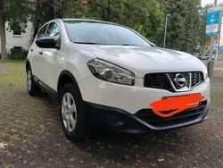 Weiß Gebraucht 2010 Nissan Qashqai Visia SUV | 5.999 € (Fairer Preis)