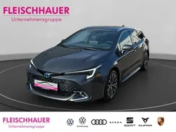Grau Gebraucht 2024 Toyota Corolla Team Kombi | 28.990 € (Fairer Preis)