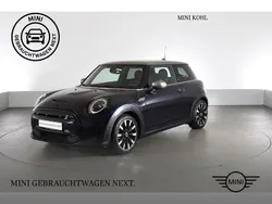 Schwarz Gebraucht 2022 Mini Cooper SE Kleinwagen | 18.780 € (Etwas zu teuer)