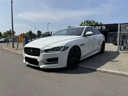 Weiß Gebraucht 2018 Jaguar XE R-Sport Limousine | 17.900 €