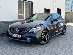Grau Gebraucht 2020 Mercedes C300e AMG Limousine | 29.899 €