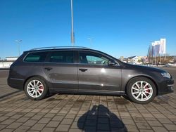 Braun Gebraucht 2009 VW Passat Sportline Kombi | 5.900 € (Etwas zu teuer)