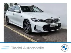 Alpinweiß uni Gebraucht 2024 BMW 330e M Sport Kombi | 48.990 € (Etwas zu teuer)