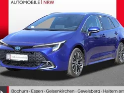Blau Neu 2025 Toyota Corolla Comfort Limousine | 37.889 €