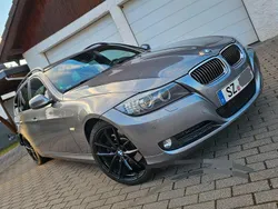 Grau Gebraucht 2009 BMW 330 Kombi | 12.500 € (Etwas zu teuer)