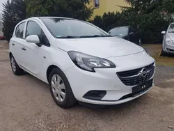 Weiß Gebraucht 2017 Opel Corsa Selection Kleinwagen | 6.500 € (Fairer Preis)
