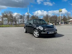 Schwarz Gebraucht 2002 Mini ONE Kleinwagen | 1.200 € (Etwas zu teuer)