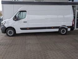 Weiß Gebraucht 2023 Renault Master Van | 31.310 € (Etwas zu teuer)