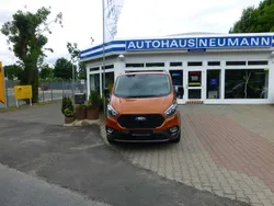 Hokkaidoorange metallic Gebraucht 2022 Ford Tourneo Custom Active Van / Kleinbus | 45.990 € (Fairer Preis)