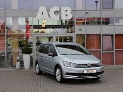 Silber Gebraucht 2024 VW Touran Goal Van / Kleinbus | 33.900 €
