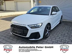 Weiß Gebraucht 2021 Audi A1 Sportback S-Line Kleinwagen | 19.800 €
