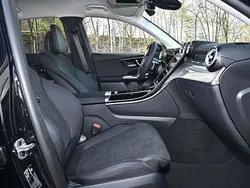 Gebraucht 2025 Mercedes GLC200 SUV | 53.900 € (Etwas zu teuer)