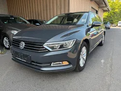 Grau Gebraucht 2015 VW Passat Comfortline Kombi | 8.999 € (Etwas zu teuer)