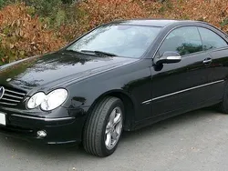 Schwarz Gebraucht 2004 Mercedes CLK240 Elegance Coupé | 3.450 € (Superpreis)