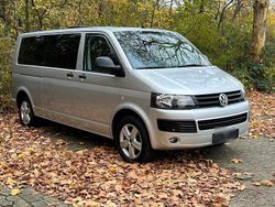 Silber Gebraucht 2013 VW Caravelle Van / Kleinbus | 21.300 € (Etwas zu teuer)