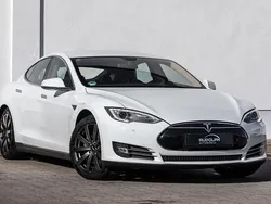 Weiß Gebraucht 2014 Tesla Model S Limousine | 22.999 €