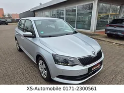 Silber Gebraucht 2015 Skoda Fabia Ambition Kleinwagen | 6.500 € (Guter Preis)