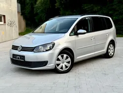 Silber Gebraucht 2013 VW Touran Comfortline Van / Kleinbus | 8.590 € (Guter Preis)