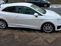 Weiß Gebraucht 2010 Seat Ibiza Sport Kleinwagen | 4.000 € (Etwas zu teuer)