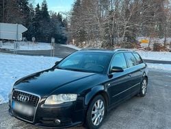 Schwarz Gebraucht 2007 Audi A4 S-Line Kombi | 6.500 €