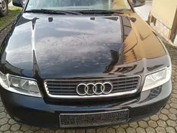 Schwarz Gebraucht 2000 Audi A4 Limousine | 1.700 € (Etwas zu teuer)