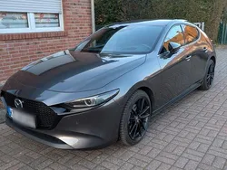 Grau Gebraucht 2020 Mazda 3 Selection Limousine | 20.500 € (Fairer Preis)