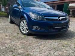 Blau Gebraucht 2010 Opel Astra GTC Coupé | 3.900 € (Fairer Preis)
