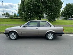 Beige Gebraucht 1988 BMW 316 Limousine | 8.999 €