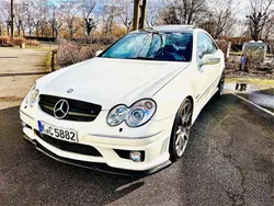 Weiß Gebraucht 2005 Mercedes CLK55 AMG AMG Coupé | 38.900 €