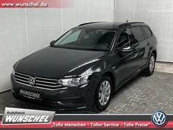 Grau Gebraucht 2021 VW Passat Basis Kombi | 22.750 € (Fairer Preis)