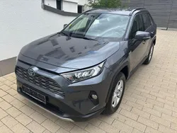 Grau Gebraucht 2021 Toyota RAV4 Hybrid Business Edition SUV | 28.900 € (Superpreis)