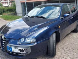 Blau Gebraucht 2004 Alfa Romeo 147 Distinctive Kleinwagen | 1.149 € (Guter Preis)