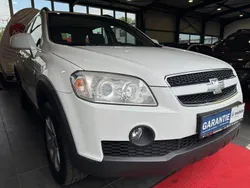 Weiß Gebraucht 2009 Chevrolet Captiva SUV | 5.990 € (Etwas zu teuer)