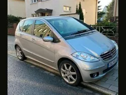 Silber Gebraucht 2005 Mercedes A180 Classic Limousine | 1.000 € (Fairer Preis)