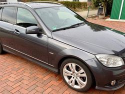 Grau Gebraucht 2009 Mercedes C280 Avantgarde Kombi | 7.500 € (Fairer Preis)